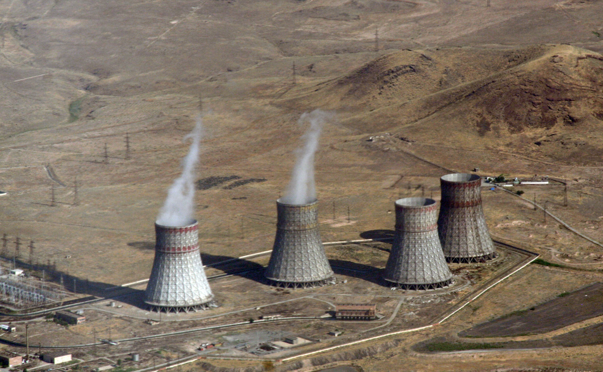 Azerbaiyán alerta al OIEA del "gran peligro" que supone la planta nuclear armenia