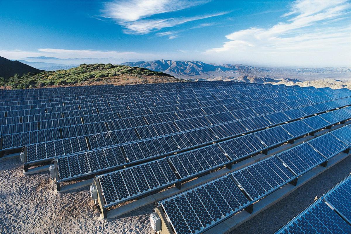 JinkoSolar suministrará 40 MW de energía solar a la chilena 8i