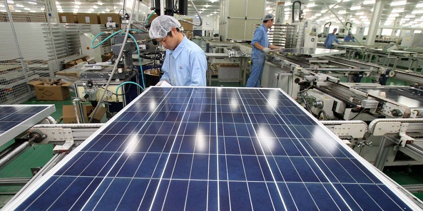 La UE eliminará las medidas 'antidumping' a los paneles solares chinos