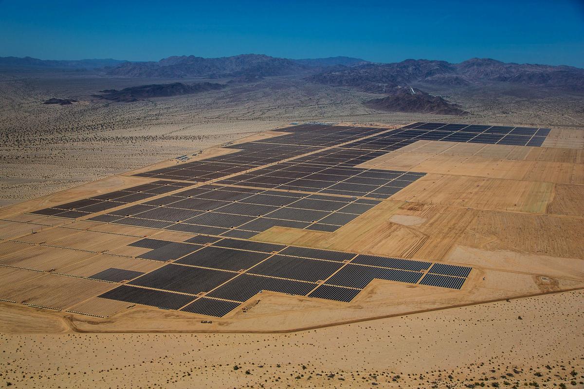 La planta solar más grande del mundo empieza a operar