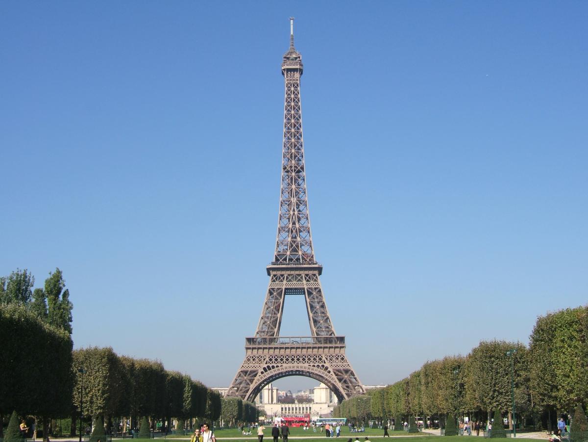 La Torre Eiffel se apunta a las energías renovables