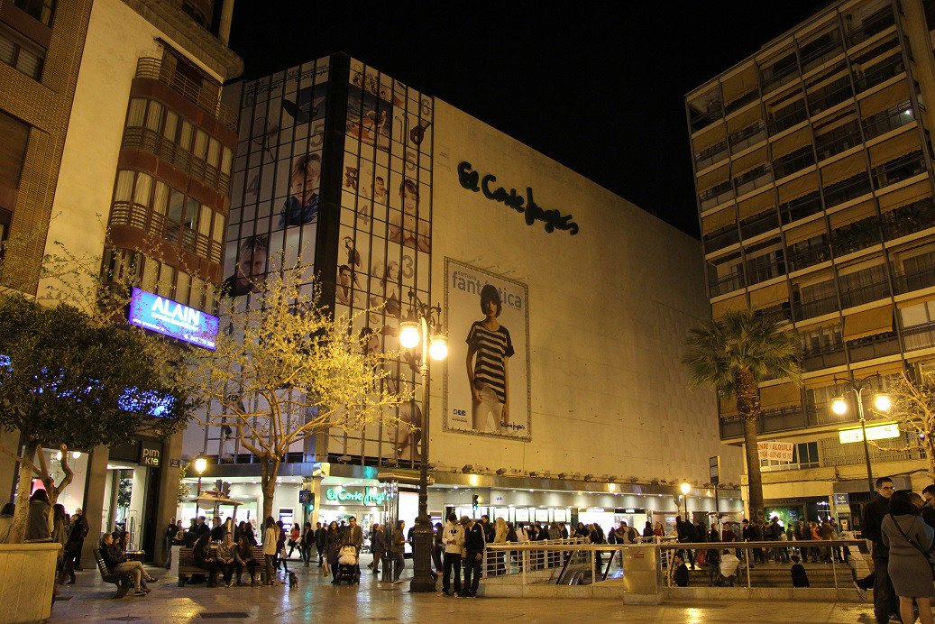 El Corte Inglés se suma a la iniciativa 'La Hora del Planeta'