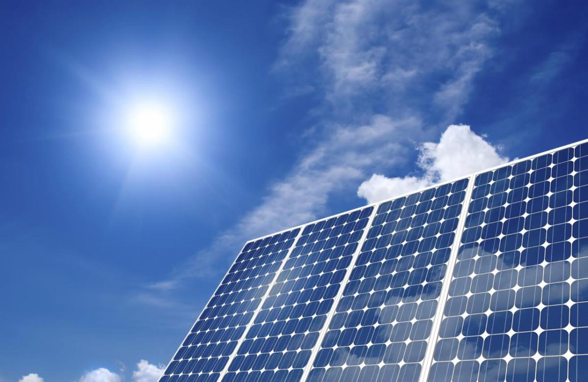 Jamaica inicia un proyecto de regadío con energía solar para reducir costos