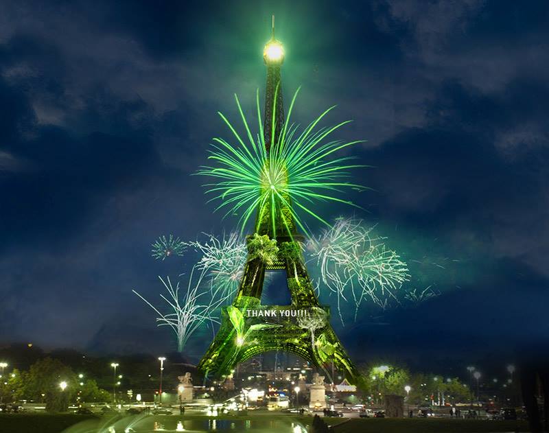 La Torre Eiffel se convierte en un gran bosque virtual