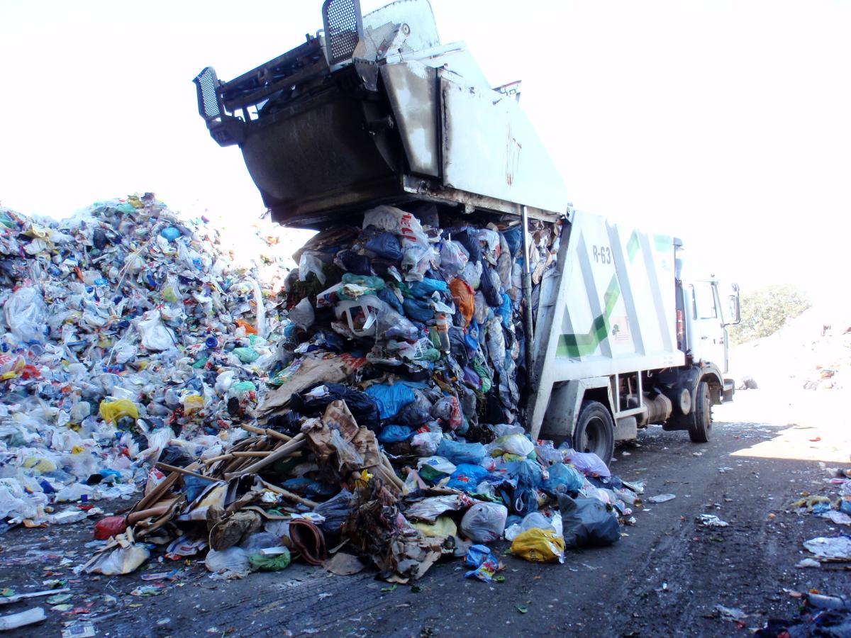 La basura, un nuevo combustible limpio para los aviones