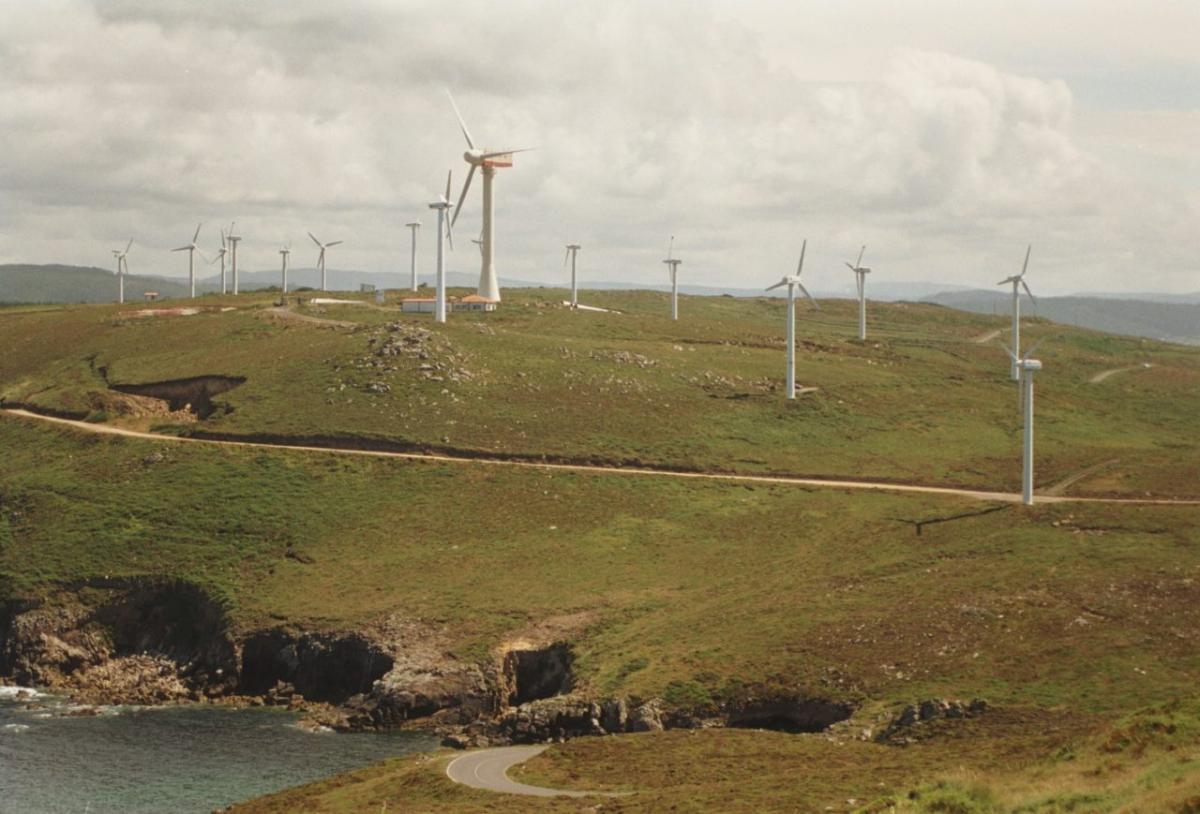 Gas Natural Fenosa inicia las obras de la primera repotenciación de un parque eólico en Galicia