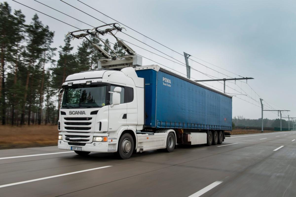 Suecia inaugura la primera carretera eléctrica del mundo