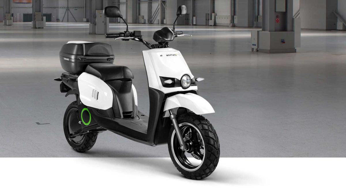 Baleares fomentará la compra de la moto eléctrica Scutum S02 para su uso en las islas