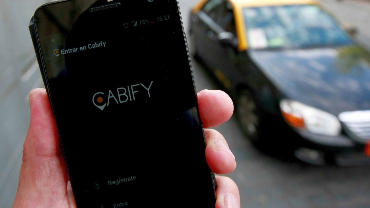 Cabify lanza este viernes un servicio de taxis ecológicos