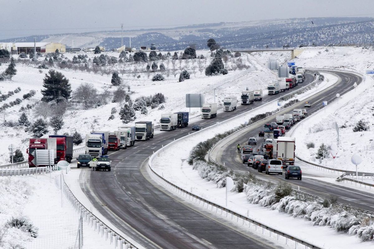 Quedan 800 viviendas sin luz en Utiel-Requena, según Iberdrola
