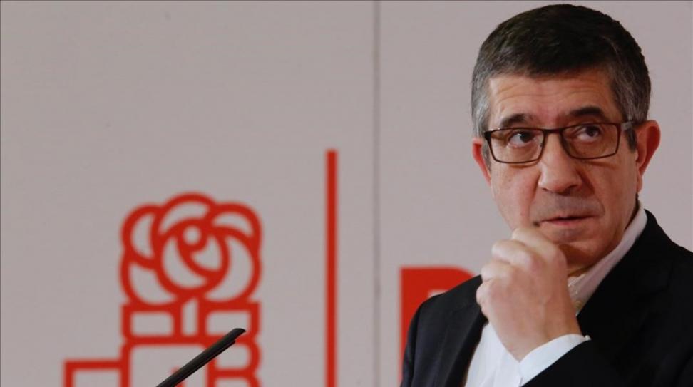 El PSOE acusa a Feijóo de hacer el ridículo en Europa tras el visto bueno a Teresa Ribera