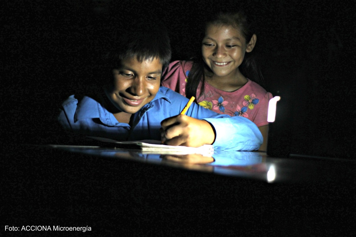 Acciona lleva la electricidad a 7.500 hogares rurales de México con equipos fotovoltaicos