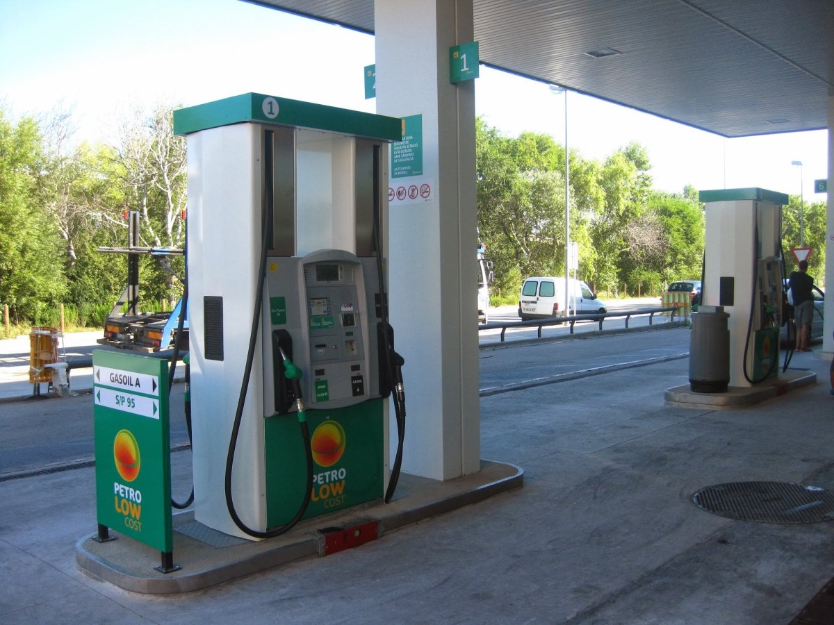 PetroLow Cost y Fast Fuel lanzan el negocio de las gasolineras 'desatendidas'