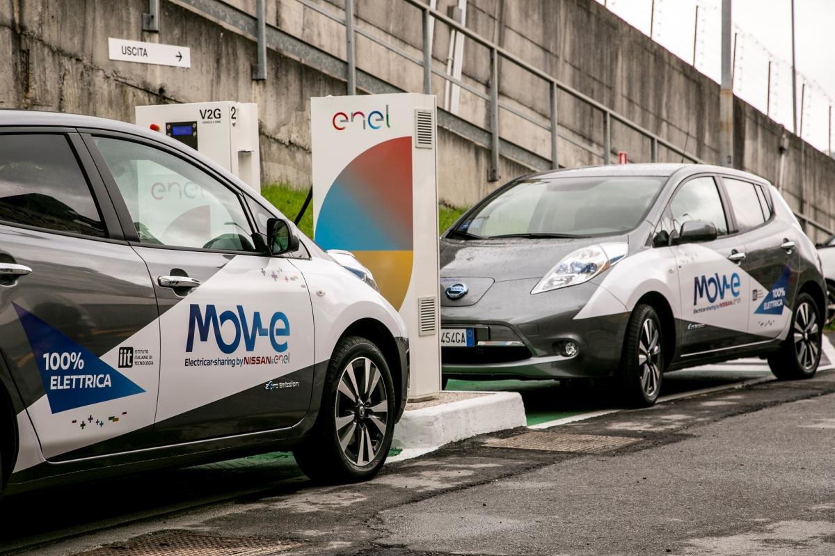 Nissan y Enel ponen en marcha un proyecto que permite usar los coches eléctricos como baterías sobre ruedas