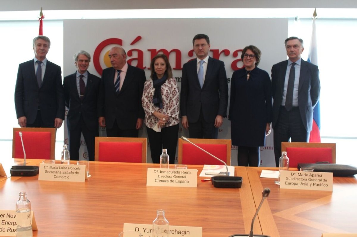 Álvaro Nadal preside la Comisión Mixta Hispano-Rusa en Moscú, para tratar temas de cooperación energética entre otros