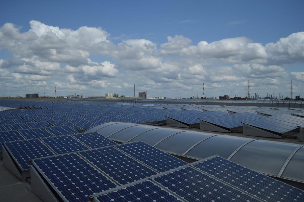 Un nuevo 'impuesto al sol' asoma la cabeza en Europa