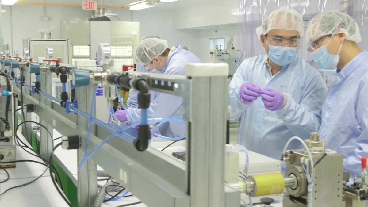 El MIT inicia la comercialización de una nueva batería de metal de litio que dura el doble que las actuales