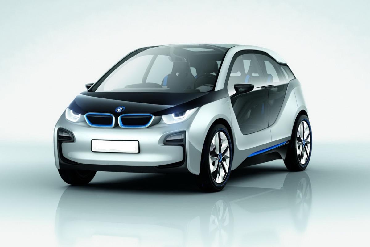 El BMW i4 eléctrico llegará al mercado en 2021 con 600 kilómetros de autonomía y se fabricará en Alemania