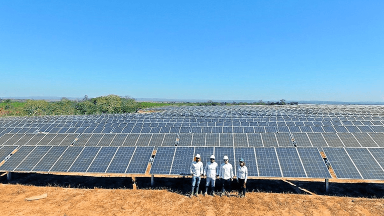 El Gobierno concede la construcción de la primera gran planta fotovoltaica de Canadian Solar en España