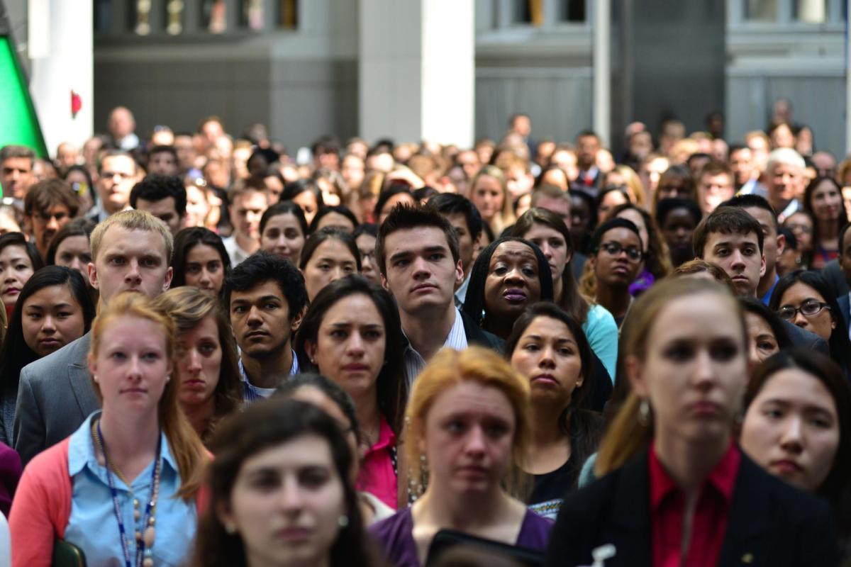 Los jóvenes de entre 25 y 35 años, solteros y sin hijos, generan el triple de emisiones de CO2 que la media nacional