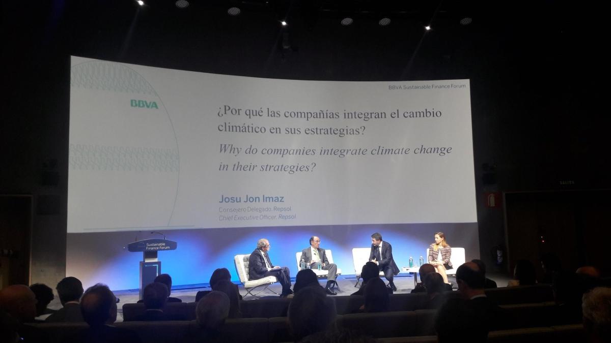 La banca y las energéticas reclaman al Gobierno una mayor urgencia en las políticas climáticas predecibles