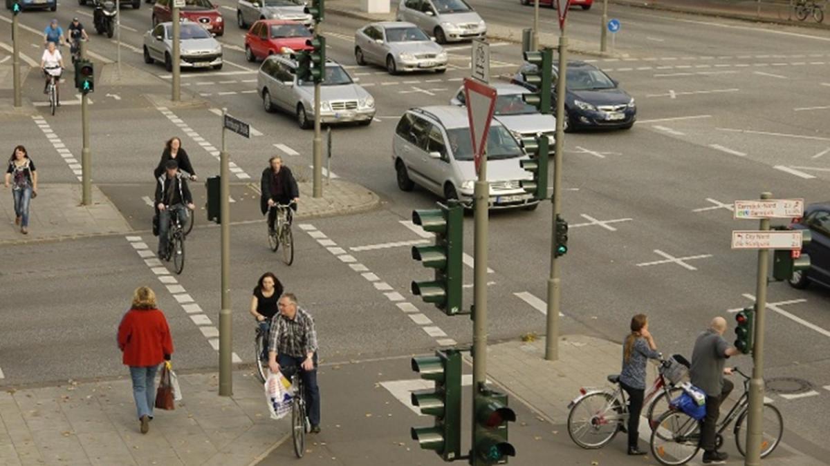 Hamburgo podría convertirse en la primera ciudad alemana que prohíbe circular a los vehículos diésel