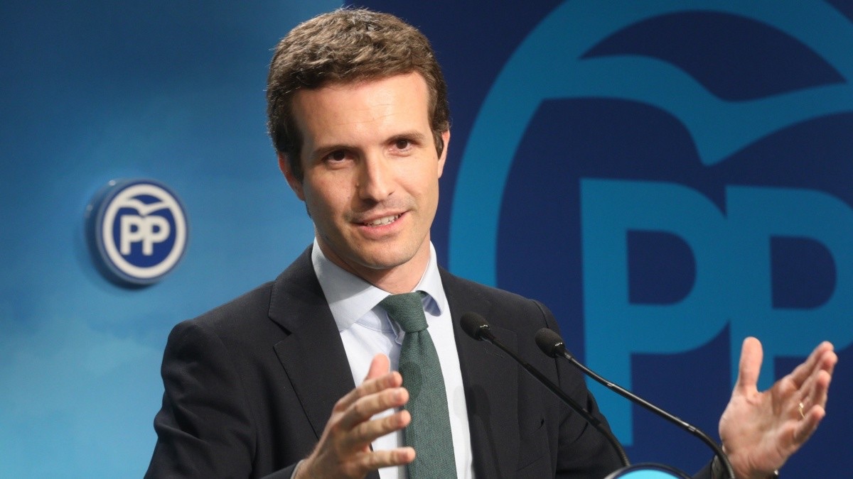 Casado aboga por una política energética "más responsable" ante el cierre de Alcoa