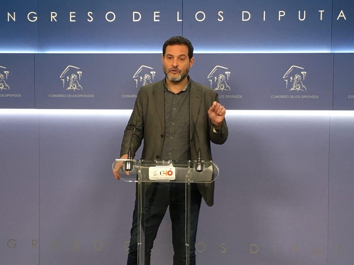 Unidos Podemos exige al Gobierno revisar los beneficios de las eléctricas si quiere aprobar sus Presupuestos