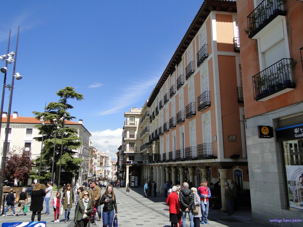 Guadalajara se une a la moda de las ciudades que se convierten en consumidor directo de energía eléctrica