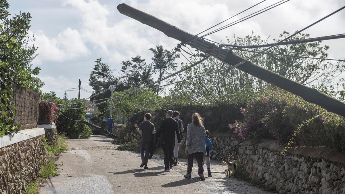 El 65% de las empresas de Menorca están paradas por la avería eléctrica