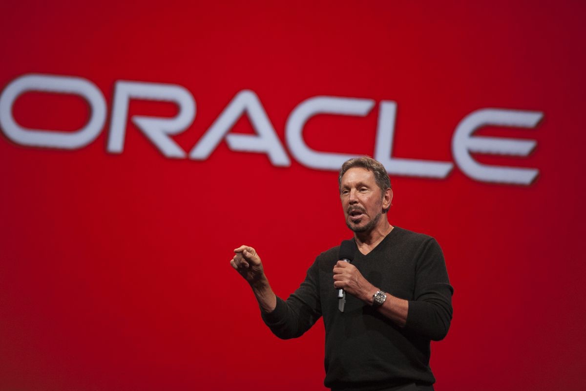 El fundador de Oracle compra 3 millones de acciones de Tesla valoradas en 870 millones