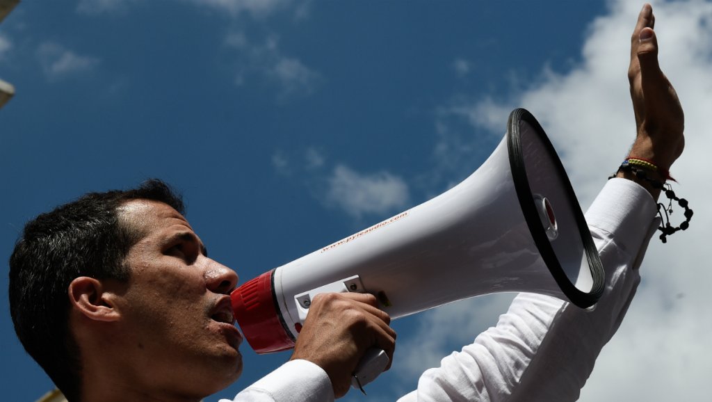 Guaidó propone declarar la alarma nacional en Venezuela por el colapso eléctrico