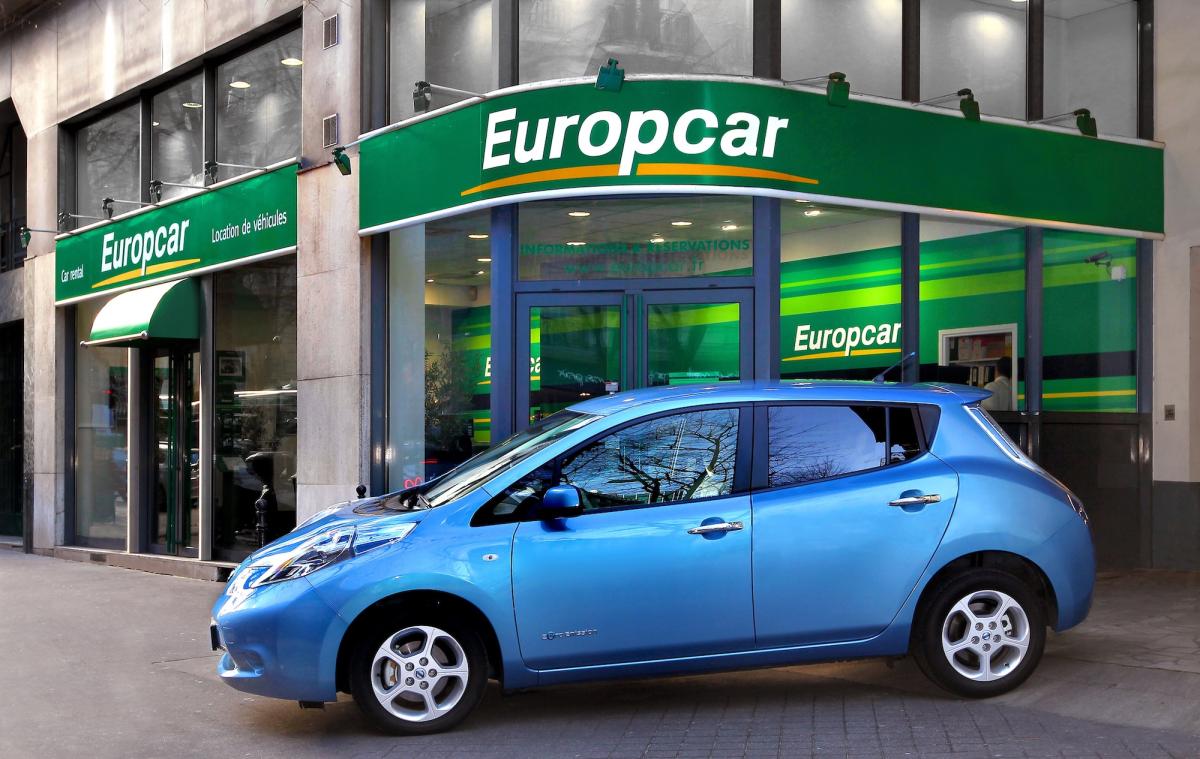 Europcar firma un acuerdo con Repsol y Opel por el que incorporará 200 vehículos GLP a su flota