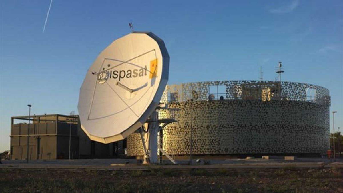 Red Eléctrica pide 500 millones de euros para financiar la compra de Hispasat