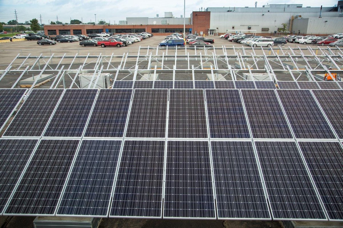 La industria electrointensiva mira con interés las 'megainstalaciones' de autoconsumo fotovoltaico para sus fábricas