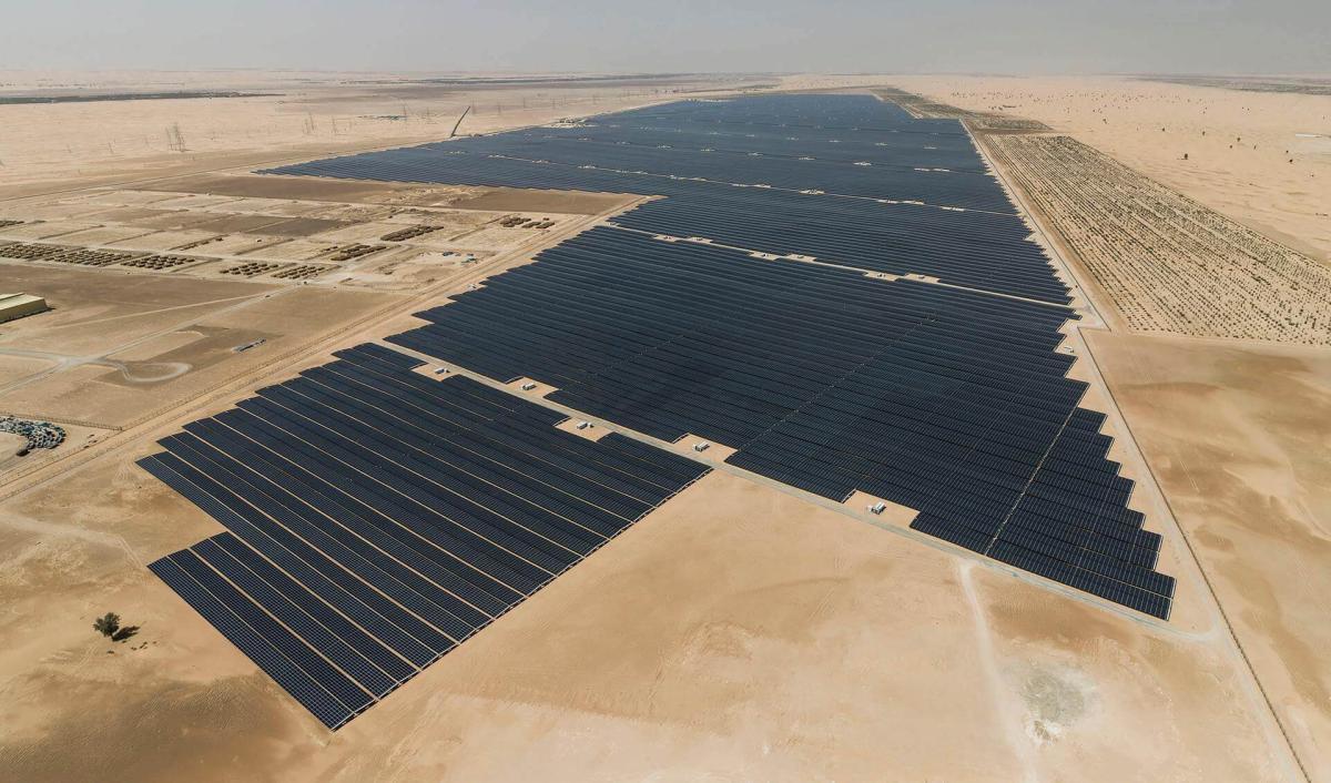 Abu Dhabi (EAU) rompe el récord mundial de fotovoltaica al registrar una oferta de 12,46 euros/MWh