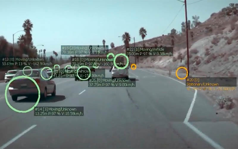 Un  hacker muestra la primera imagen del cerebro neuronal del Autopilot 3.0 de Tesla para la conducción autónoma total