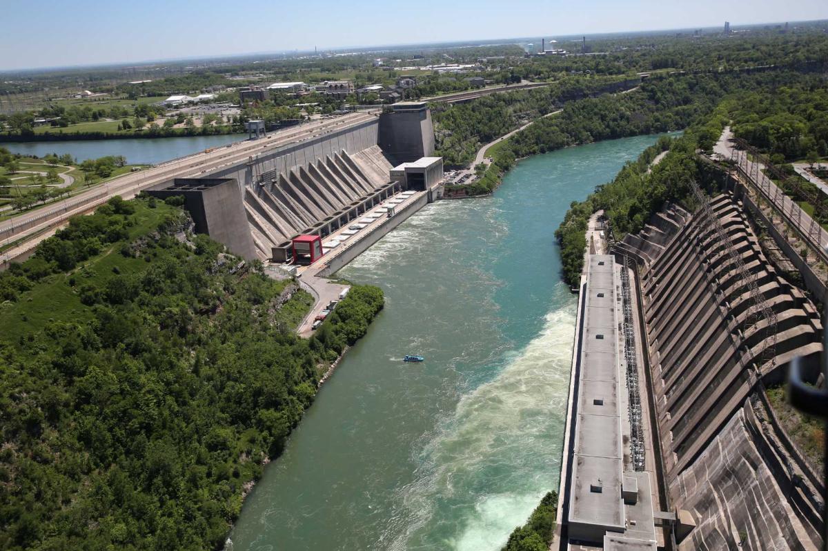 Nueva York invertirá 1.100 millones en modernizar la central hidroeléctrica Niagara    