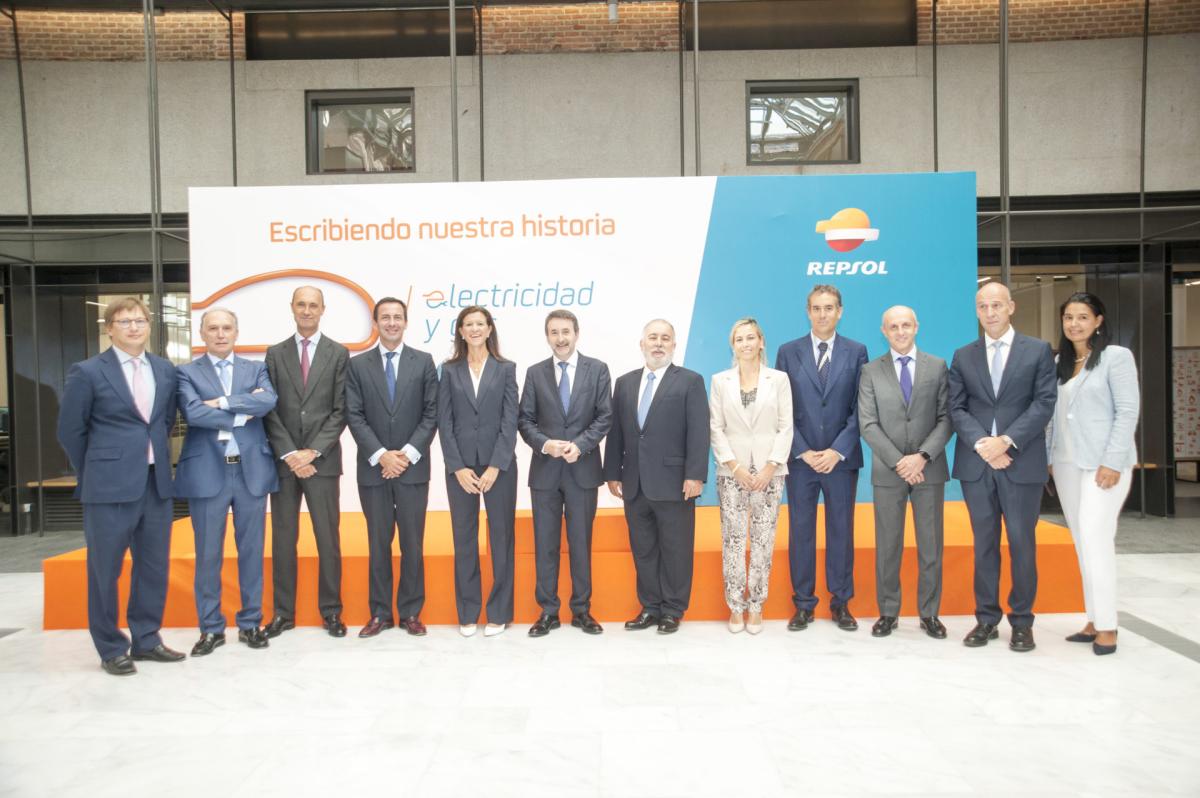 Repsol supera los 930.000 clientes en electricidad y gas, división que estrena oficinas en Madrid