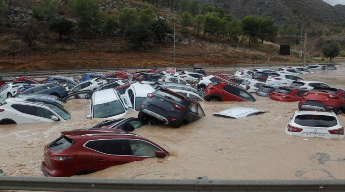 La lluvia deja sin electricidad a unos 5.000 usuarios en Alicante, el 90% de Orihuela