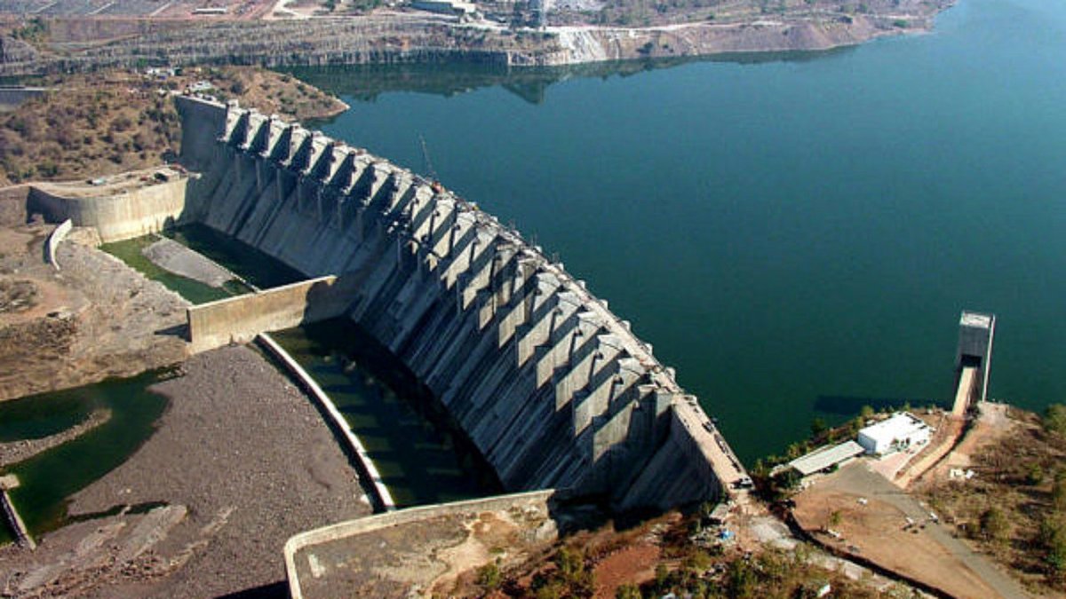India planea el mayor proyecto de fotovoltaica flotante del mundo en el embalse Indira Sagar