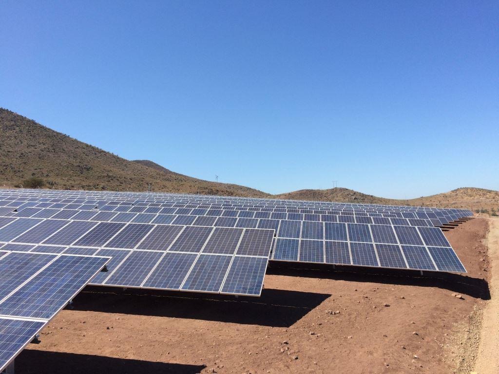 El ITER y el IDAE quieren construir en Tenerife una planta fotovoltaica de 350 MW con 1GWh de baterías a costa de los consumidores