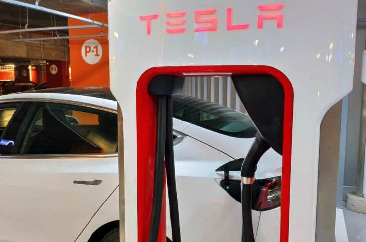 Tesla ya cuenta con 30 estaciones de carga en España