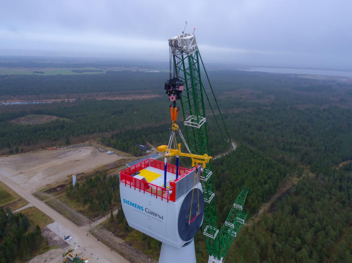 Siemens Gamesa instala el prototipo de su aerogenerador gigante de 10MW de potencia a 140 metros de altura