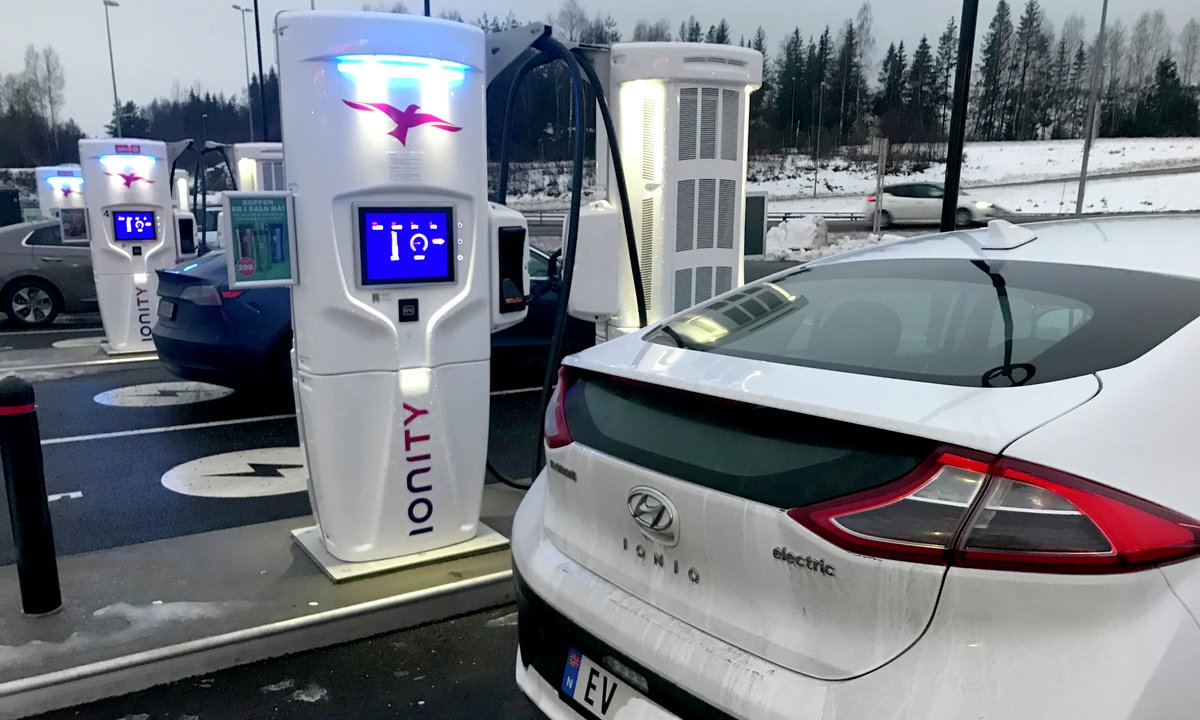 Ionity sube la tarifa de carga y pone en pie de guerra a los noruegos propietarios de coches eléctricos