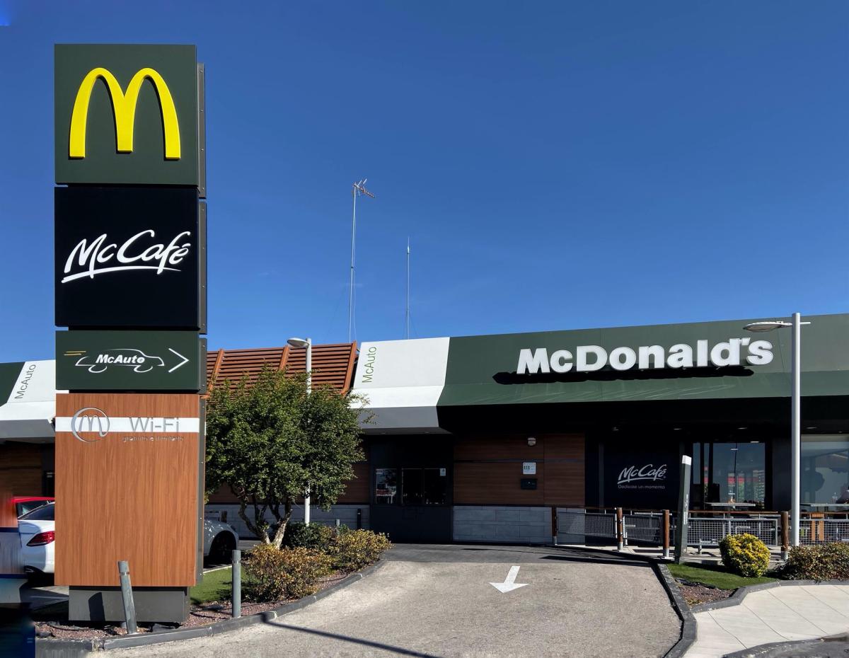 McDonald's se alía con Iberdrola y Endesa para instalar 150 puntos de recarga rápida para finales de 2021