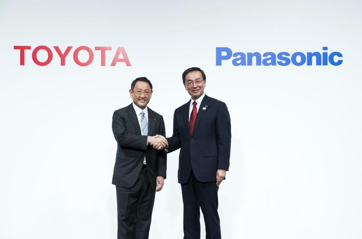 Toyota y Panasonic crean una 'joint venture' especializada en baterías para vehículos