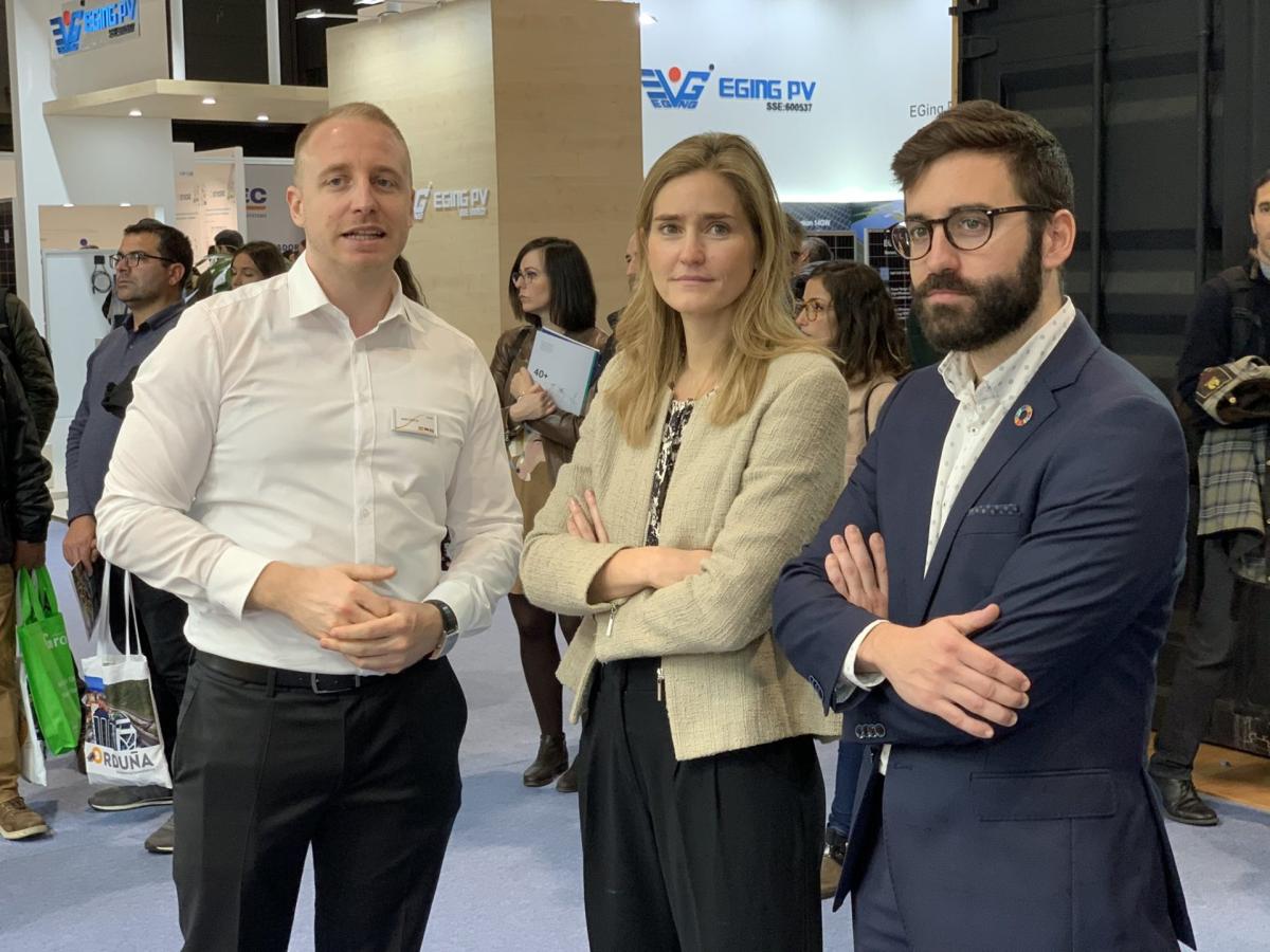 El Gobierno sacará las nuevas subastas de renovables "lo antes posible" y dará nuevas ayudas a través del IDAE