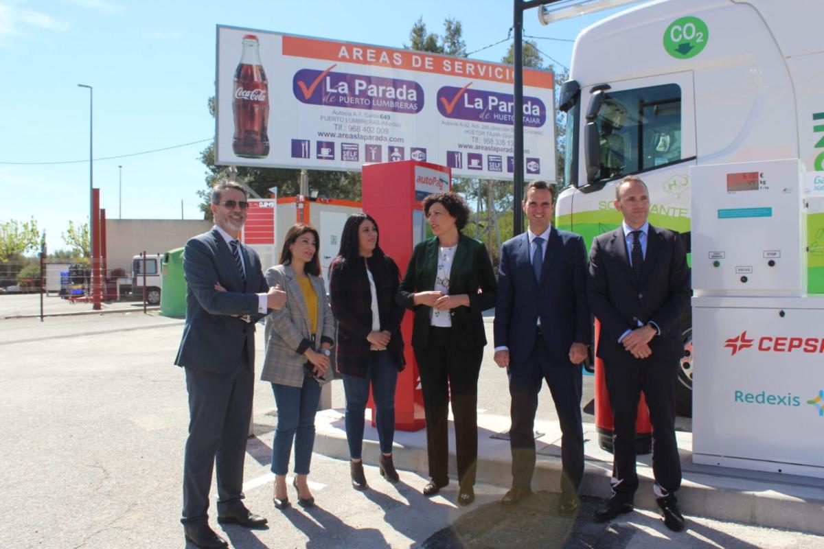 Redexis y Cepsa ponen en marcha su primera estación de repostaje de gas natural vehicular