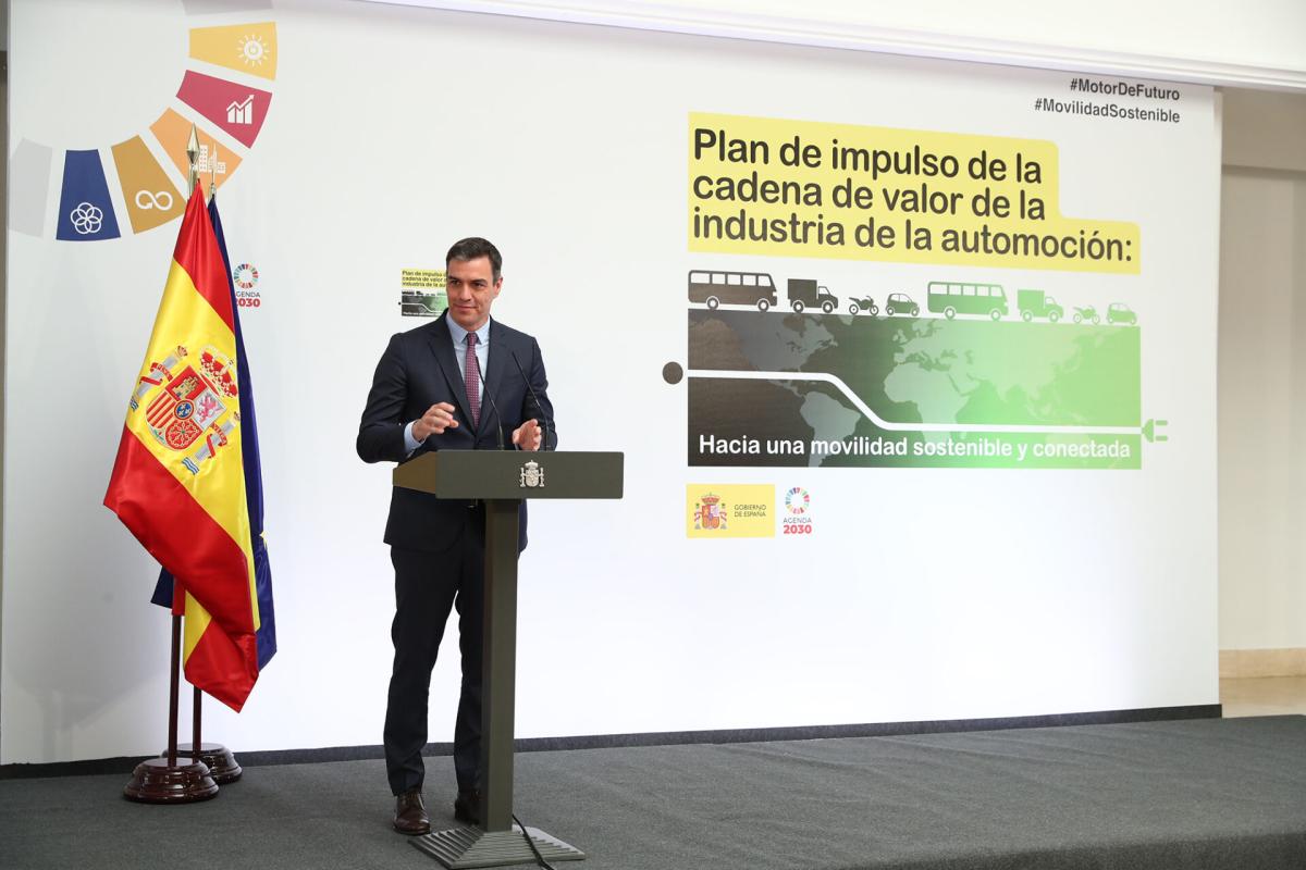 Sánchez dice que el plan del automóvil nace de la "unidad" y busca proteger un sector "estratégico"